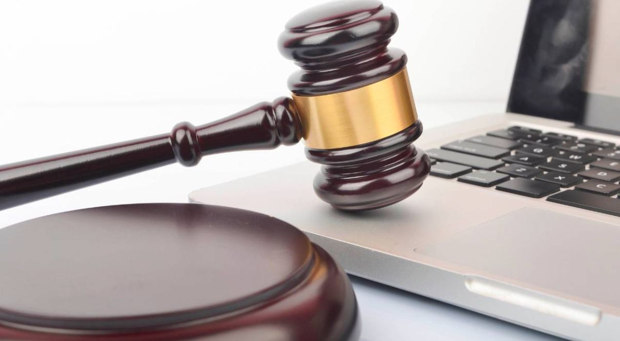 محامي جرائم إلكترونية